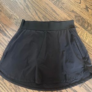 Aritzia Tna tennis skort